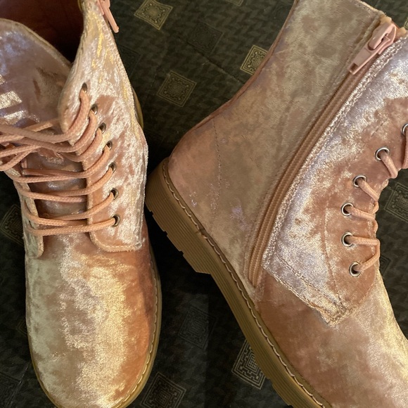 Light Pink Velvet Doc Marten Style Boots. Add to purchase of $25+ for $15. - Picture 2 of 5